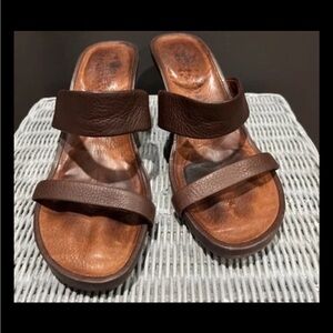 Gentle Souls By Kenneth Cole Women Leather Slide Sandals Patent Pending Sz 7.5